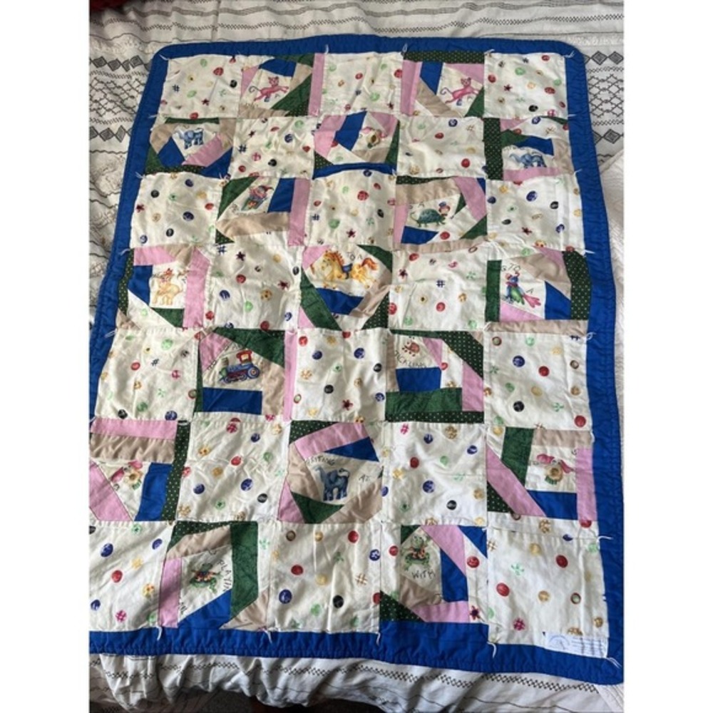 VTG Handmade Quilted Baby Crib Lap Blanket Kitties Puppies Circus‎ Animals Balls